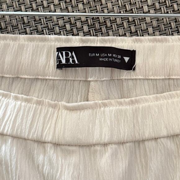 ZARA NWOT Crinkle Lightweight Pull On Flair Leg Loose Fit Pants Cream M Coastal - Picture 3 of 5